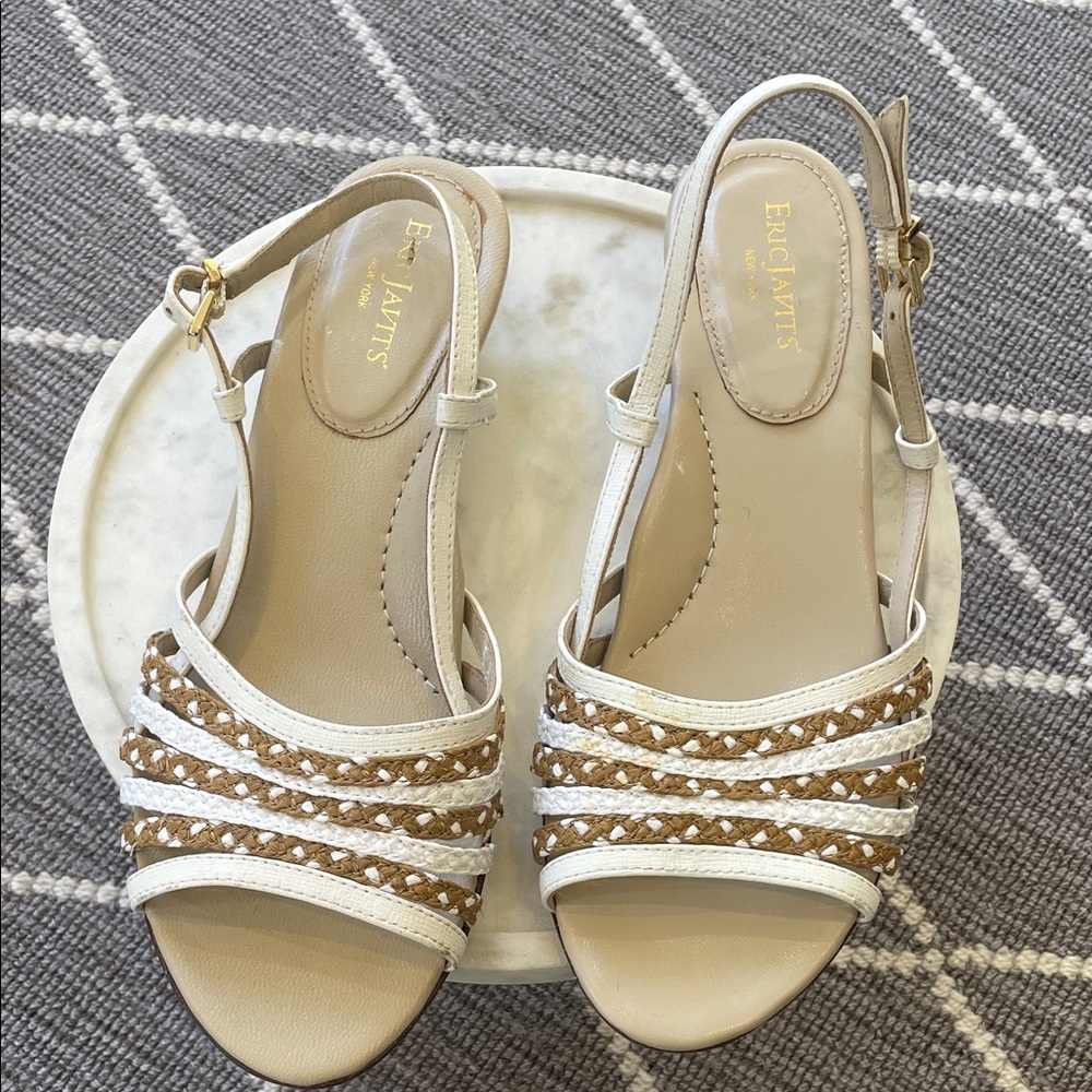 Eric Javits Women's Sandals in Cream and tan